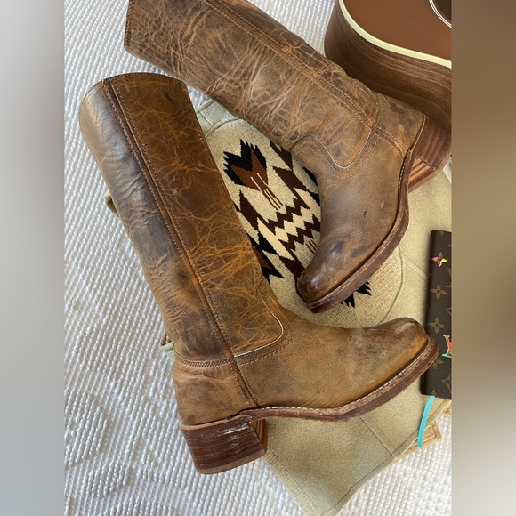 FRYE | Campus Boots 14L - Picture 3 of 8